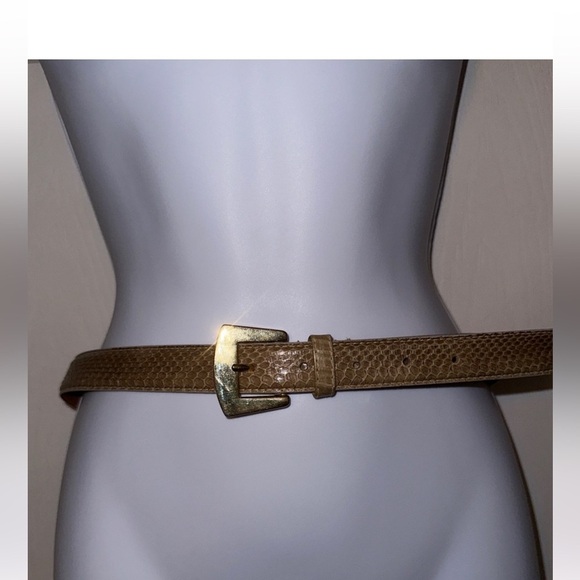 Jana genuine snake skin belt. Size medium vintage